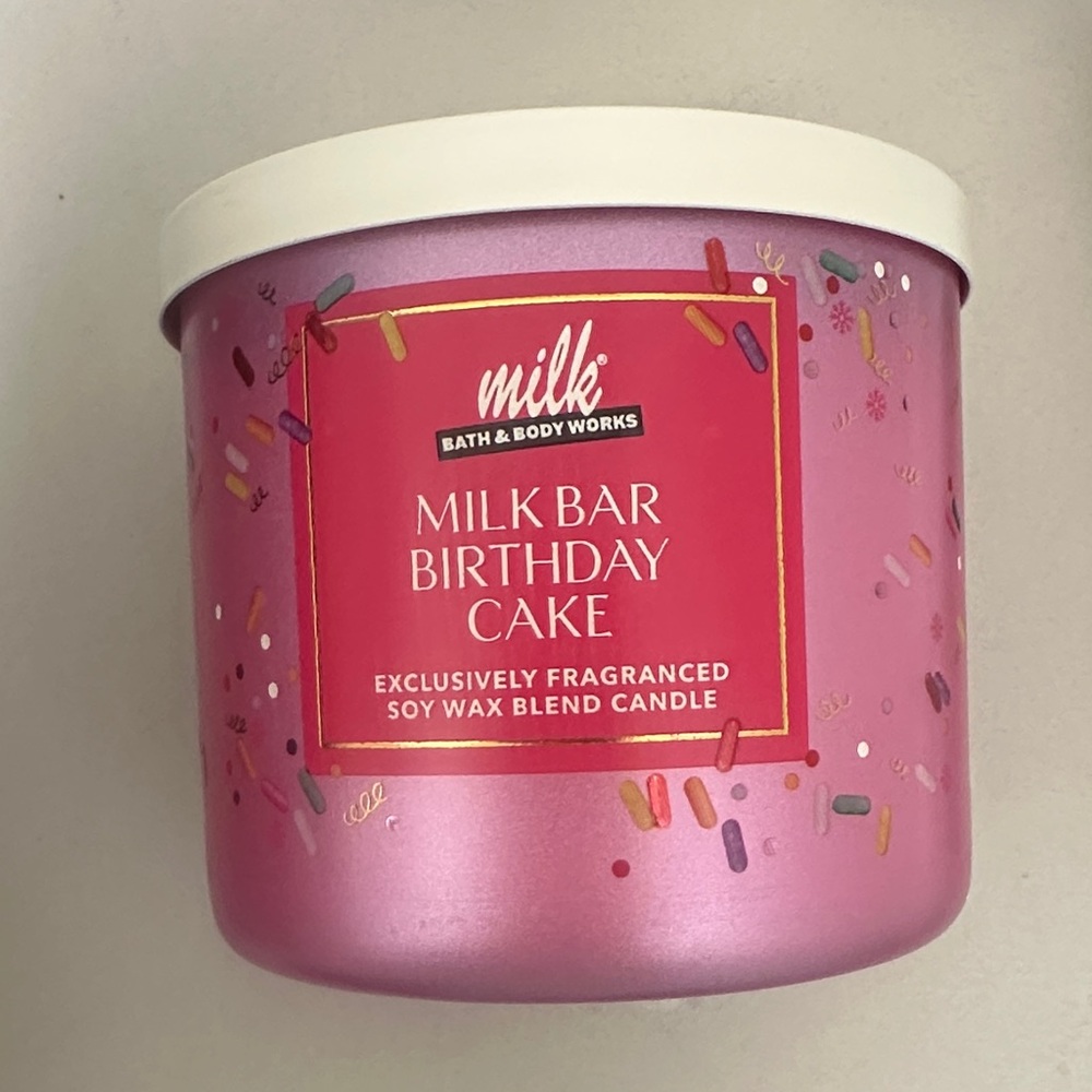 Bath & Body Works Milk Bar Birthday Cake Candle - Pink